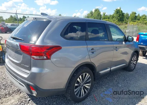 2019 Mitsubishi Outlander Es z USA, uszkodzony, nr VIN JA4AZ3A38KZ015438